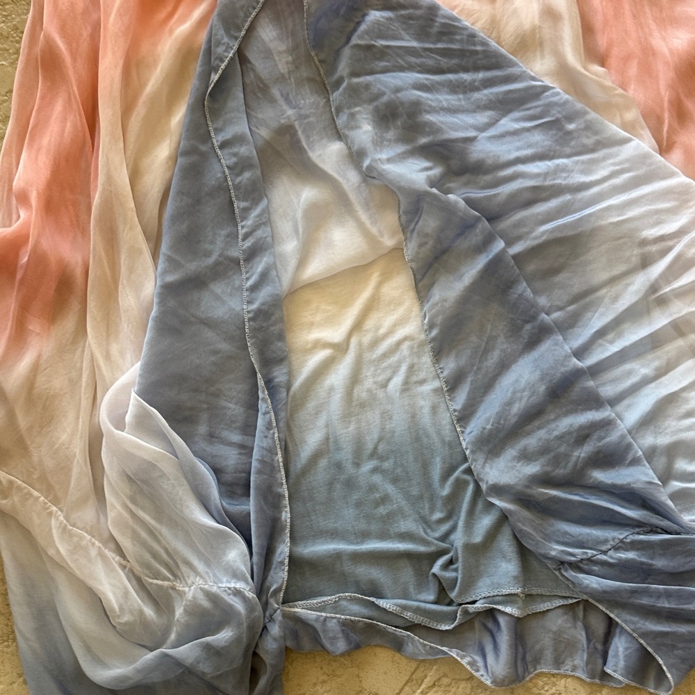 Elegant Tie-Dye Women's Top - Picture 7 of 10
